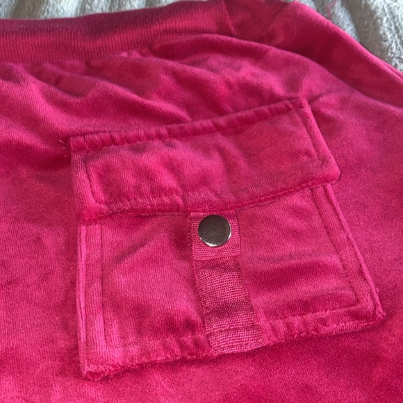 Beautiful, very soft white mark sweatsuit - Picture 16 of 16